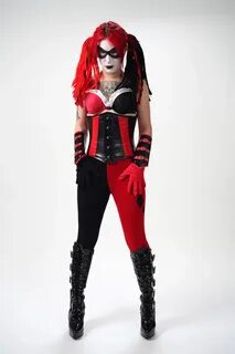 25 Harley Quinn Cosplays - HAPPY BDAY HARLEY!