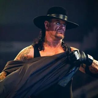 Pin by Roy Chaffin on UNDERTAKER 640 Undertaker, Best wrestl