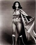 Lynda Carter as Wonder Woman Linda carter, Wonder woman, Lyn
