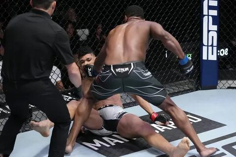 UFC Vegas 48: Jamahal Hill Stops Johnny Walker With Vicious KO