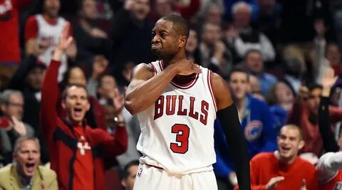 Dwyane Wade fined $25,000 for throat slash gesture (Video) -