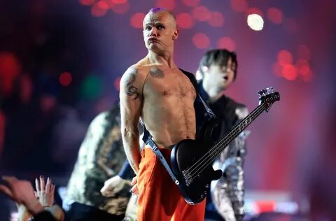Red Hot Chili Peppers' Flea Explains His 'Miming' at the Sup