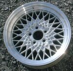 H 3049 FORD CROWN VICTORIA 16x7 Crosslace Mesh w Open Lugs -
