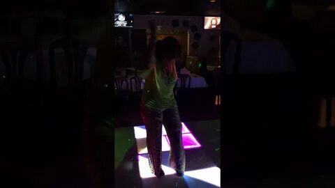 El baile de la langosta - YouTube