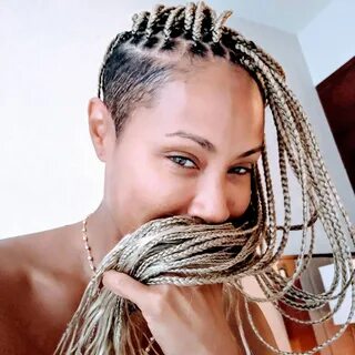 Honey Blonde And Black Knotless Box Braids - img-fruittree