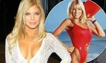 Baywatch star Donna D'Errico strips naked and covers body in