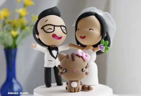 Wedding Cake Topper / Bride Groom and Tabby Cat Pet Figurine