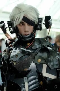 Raiden (Cyborg Ninja) W/ Motorized Face Shield From Metal Ge