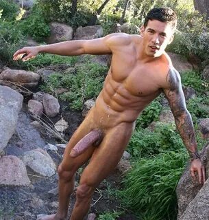 Free Naked Guy Pics With Big Dicks.