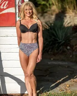 ...beach.#FridayVibes #maturemodel #fitover50 #FitnessFriday #FitnessModel ...