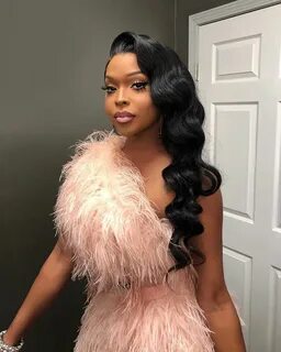 Amiyah Scott on Instagram: "#theDoll 💕" Loose hairstyles, Hu