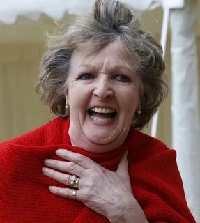 A 'fantastic' OBE for battling Oxo mum Lynda Bellingham Cele