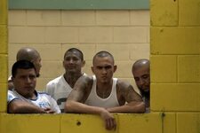 Young asylum seekers in US easy prey for gangs Arab News
