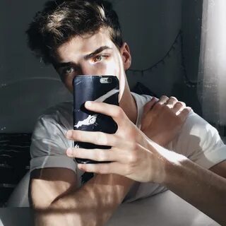 manu rios on Twitter.