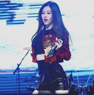 TOP 10 Sexiest Outfits of BLACKPINK Rose - Koreaboo Moda kpo