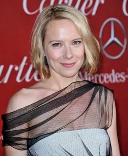 60+ Hot Pictures Of Amy Ryan Will Drive You Madly In Love Fo