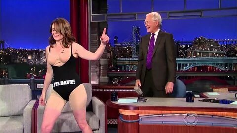 Tina Fey Strips Off Her Dress and Gives It to Letterman - Yo