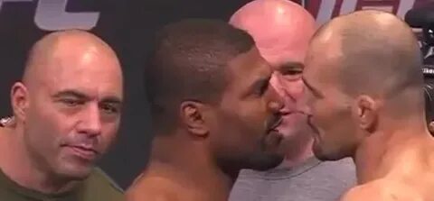 Joe Rogan Makes The Best Faces At UFC Weigh-Ins - Wow Galler