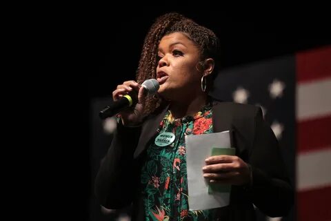 File:Yvette Nicole Brown (49549478791).jpg - Wikimedia Commo