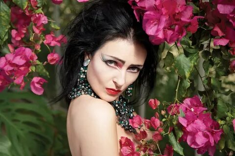 Siouxsie Sioux Releases First Song In 8 Years Telekom Electr