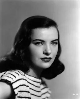 Ella Raines Archives - aenigma - Images and stories from the