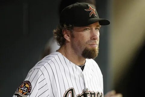 Astros legend jeff bagwell caught on camera grabbing woman's boob