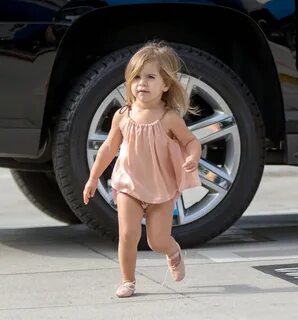 Celeb Kids: Little Fashion Wonders Wonder Wardrobes