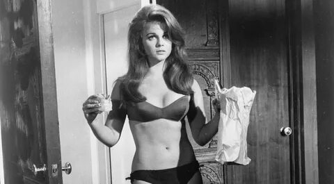 Ann Margret Body Measurements: Know her height, age & plasti