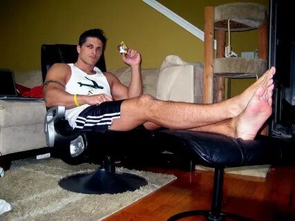 Straight Jock Feet: Muscle stud Paul Stewart feet.