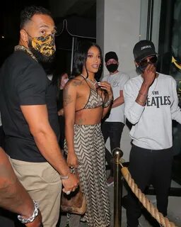 Joseline Hernandez - Seen at dinner with husband DJ Ballisti