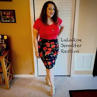 How amazing is this rose Cassie skirt?!?! I paired it with a