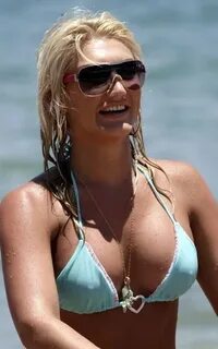 Brooke Hogan nips already showing. : Request Celebrity Nude 