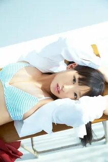 Shiina Hikari unexpectedly erotic swimsuit pictures?! 52 car