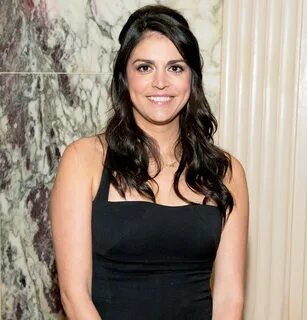 Cecily Strong Hot Pics Near-Nude Cecily Strong Photos