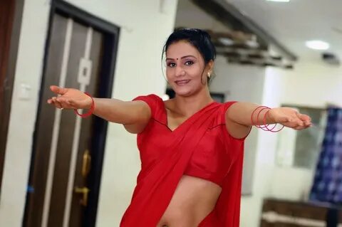 Apoorva Aunty Spicy Navel Show No1HDWALLPAPERS