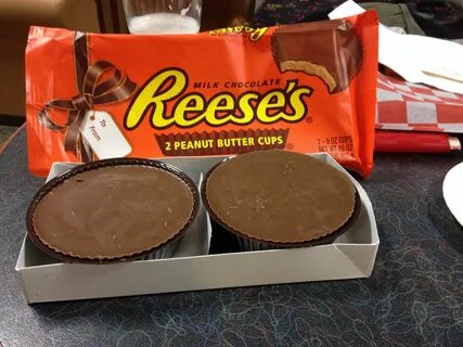 #huge #candy #chocolate #peanutbutter #crazy #yummy #reeses 