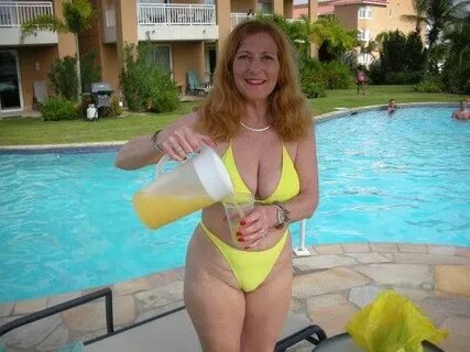 Horny Mother-in-laws on vacation - Nuded Photo