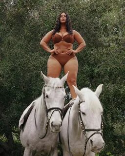 Tabria Majors on Instagram: "A stallion on a stallion 🐎 @sav