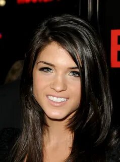 More Pics of Marie Avgeropoulos Little Black Dress (9 of 10)