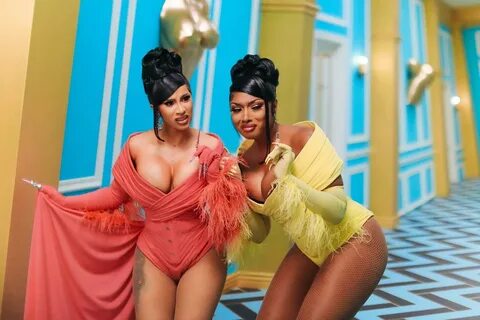 Цена успеха: Карди Би подарила Megan Thee Stallion сумку Bir