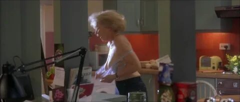 Helen mirren nip slip.