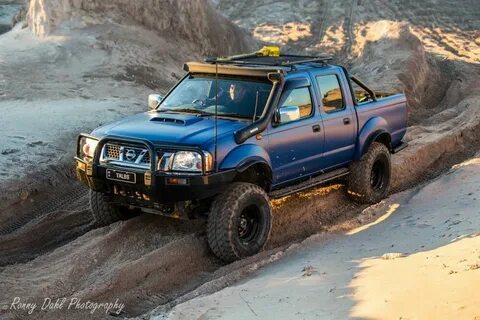 Nissan Navara D22 Nissan navara, Nissan hardbody 4x4, Nissan