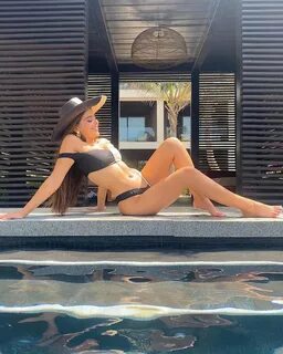 Lauren Giraldo Feet (193 photos) - feet.wiki