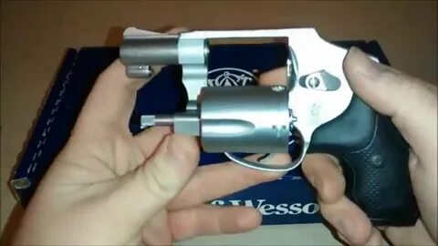 Smith and Wesson 642 Airweight .38 special - YouTube