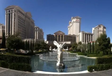 File:Caesars Palace fountain and main entrance.jpg - Wikiped