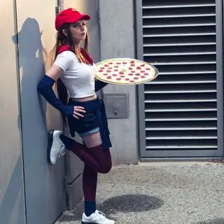 Pizza Delivery Sivir by Backslash Cosplay - Album on Imgur
