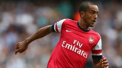 Walcott back in training after nine months out - Eurosport