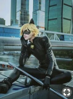 Best cosplay ever Disney cosplay, Chat noir cosplay, Catwoma