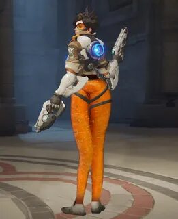 Carrot Legs Tracer's Pose Controversy Know Your Meme