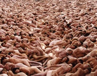 Spencer Tunick Body Mass Index - DOP